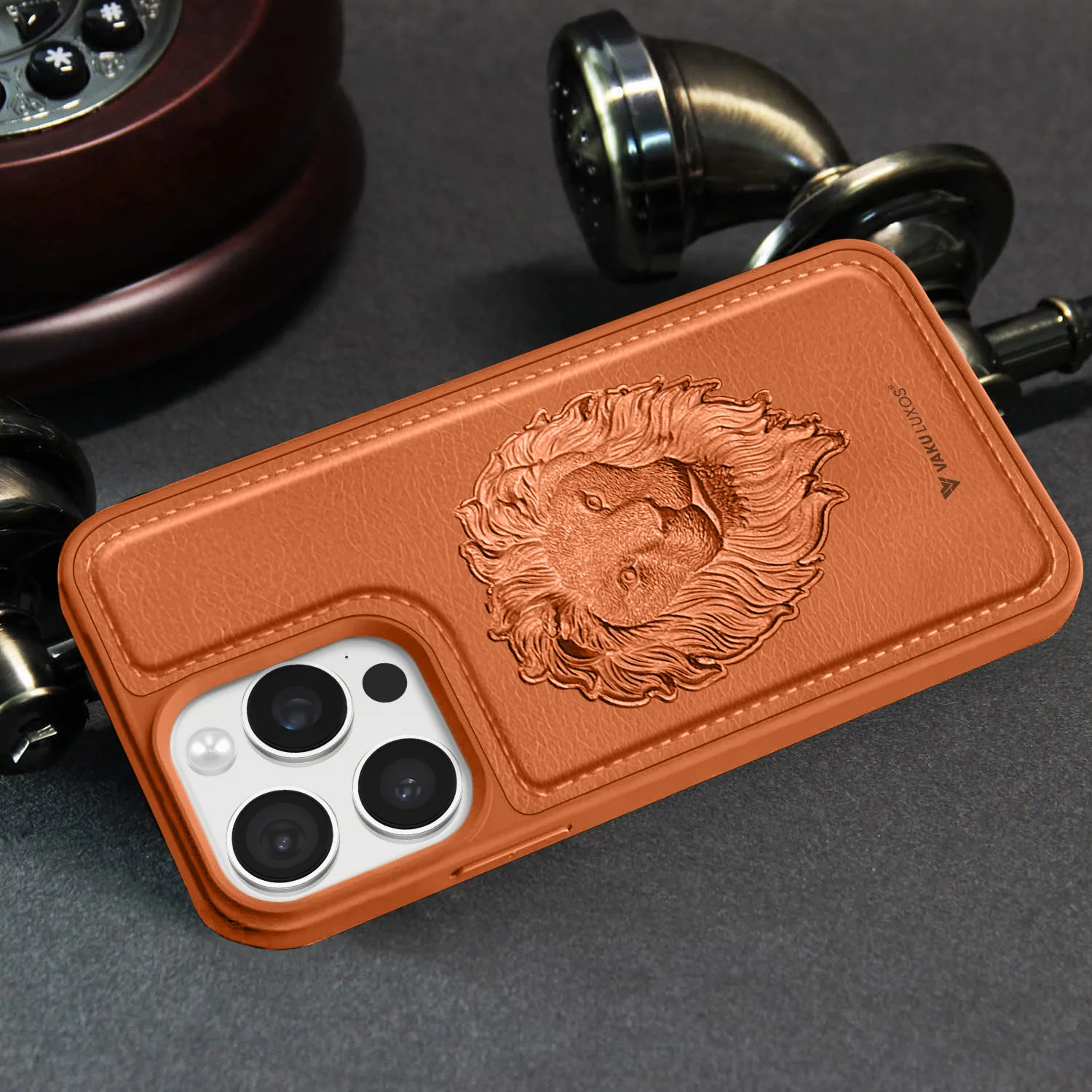 Vaku ® Apple iPhone 15 Pro Lion Embossed Luxury Designer Leather Back Cover - Image 5