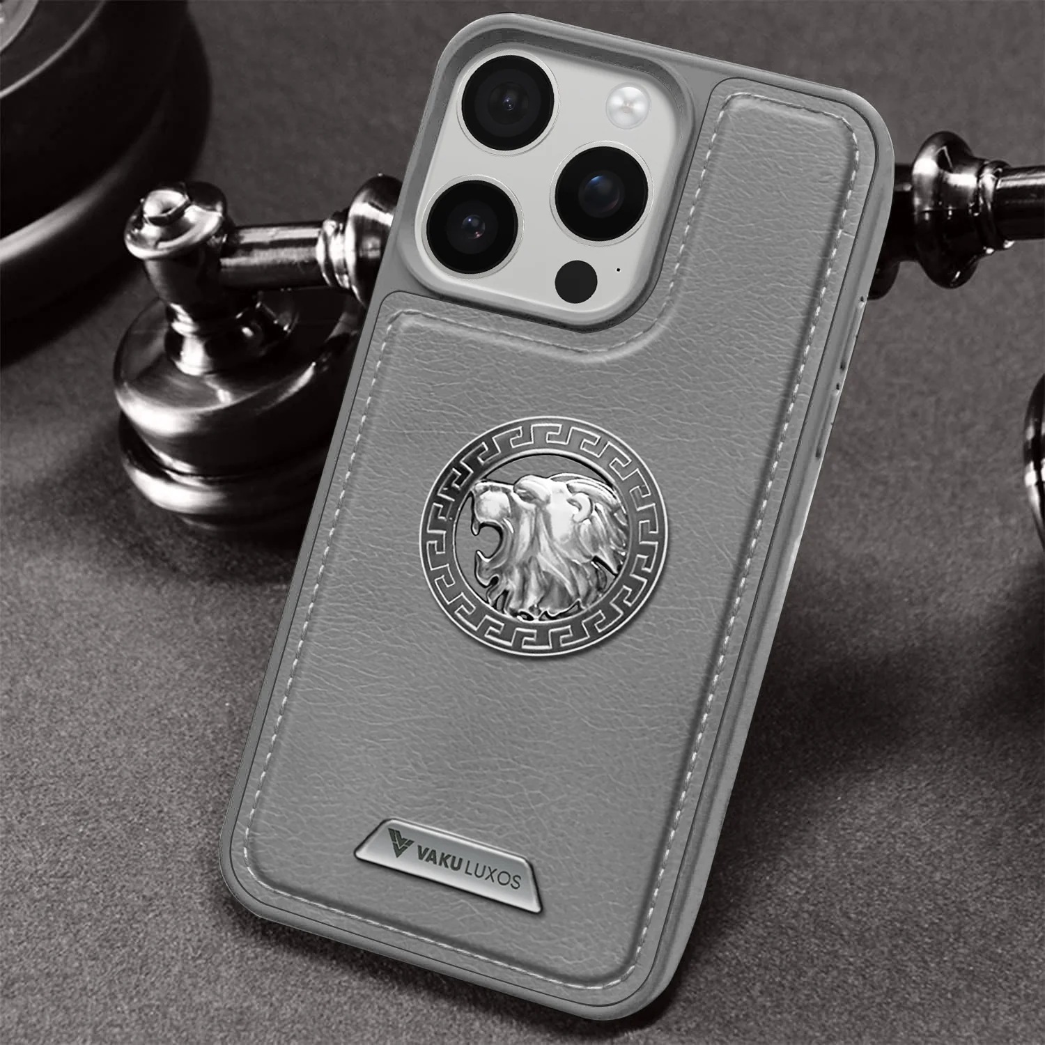 Vaku ® Apple iPhone 16 Pro Regal Shield Metal Lion Engraved Leather Back Cover - Image 6