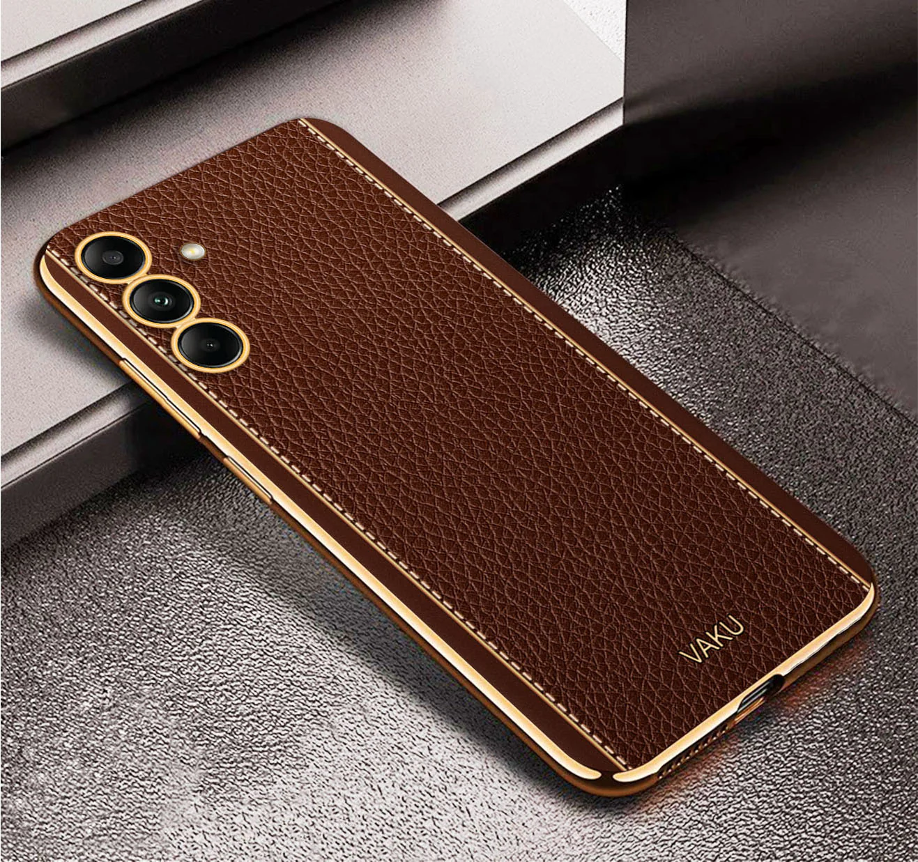 VakuĀ® Samsung Galaxy S24 Plus Luxemberg Leather Pattern Gold Electroplated Soft TPU Back Cover - Image 10